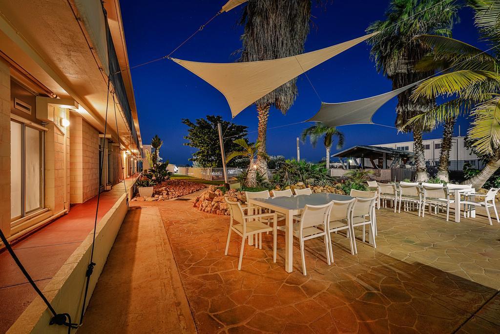 Sea Breeze Resort Exmouth Kültér fotó