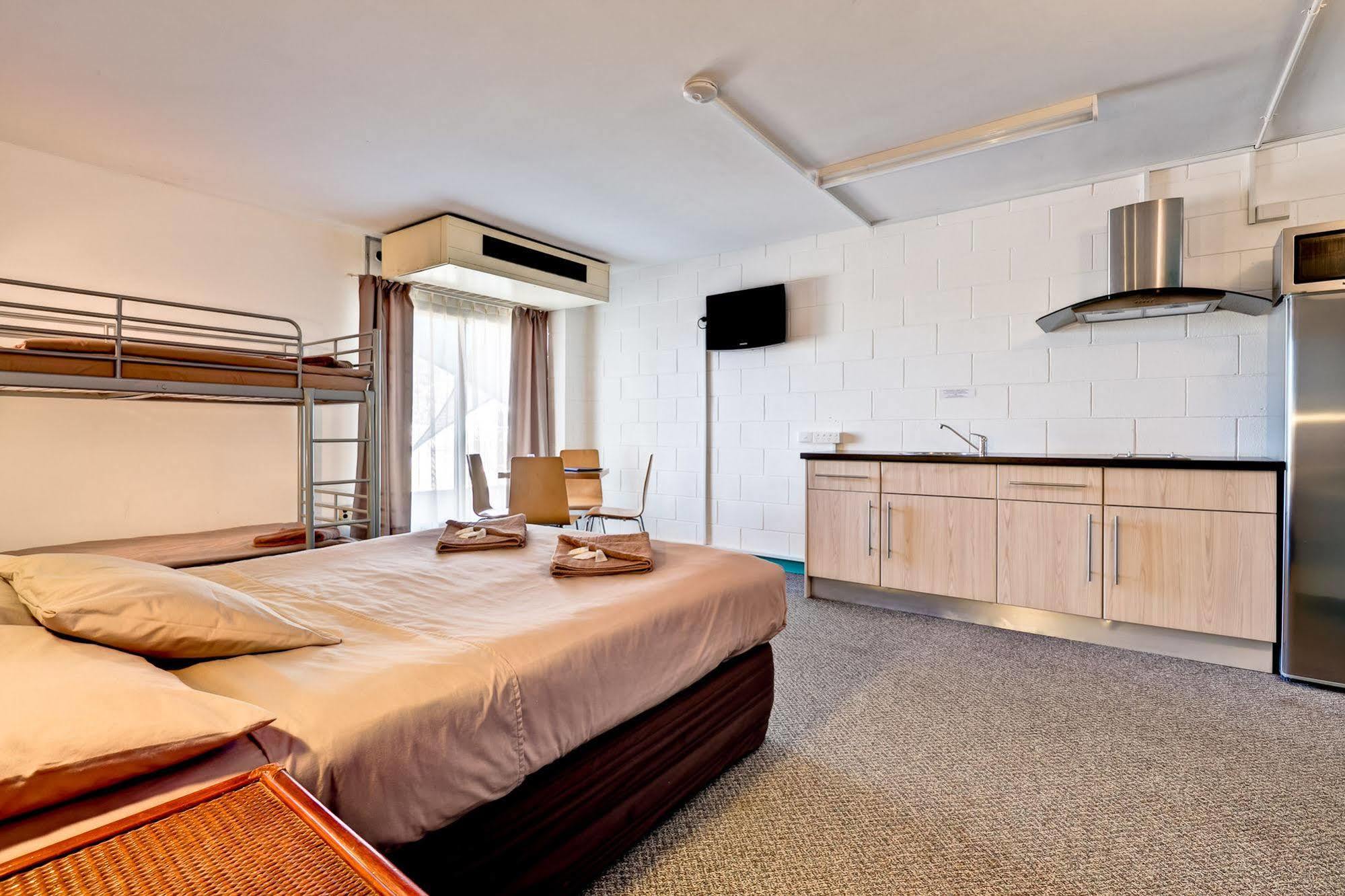 Sea Breeze Resort Exmouth Kültér fotó